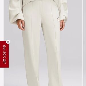 Peloton Lululemon softstream pintuck midrise Elegant Cream Women's Pants nwt